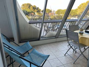 Appartement De Vacances pour 5 Personnes dans Port Camargue, Le Grau-du-Roi, Photo 1