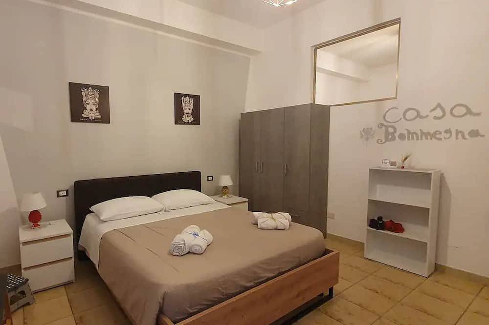 Entire apartment, Bommegna House in Noto, Noto region