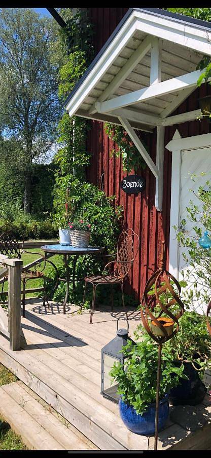 Ferienwohnung für 8 Personen, mit Balkon und Terrasse sowie Garten und Sauna in Torsby