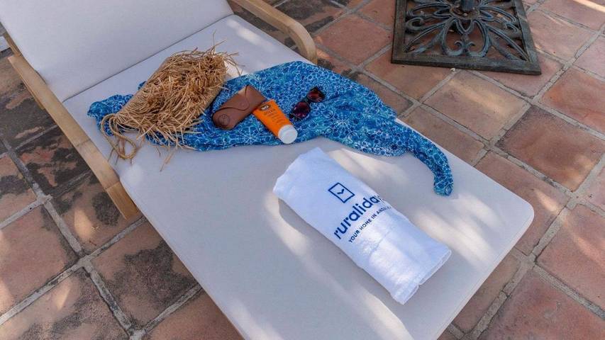 Casa rural para 4 personas, con jardín además de piscina y terraza en Canillas de Albaida - 3