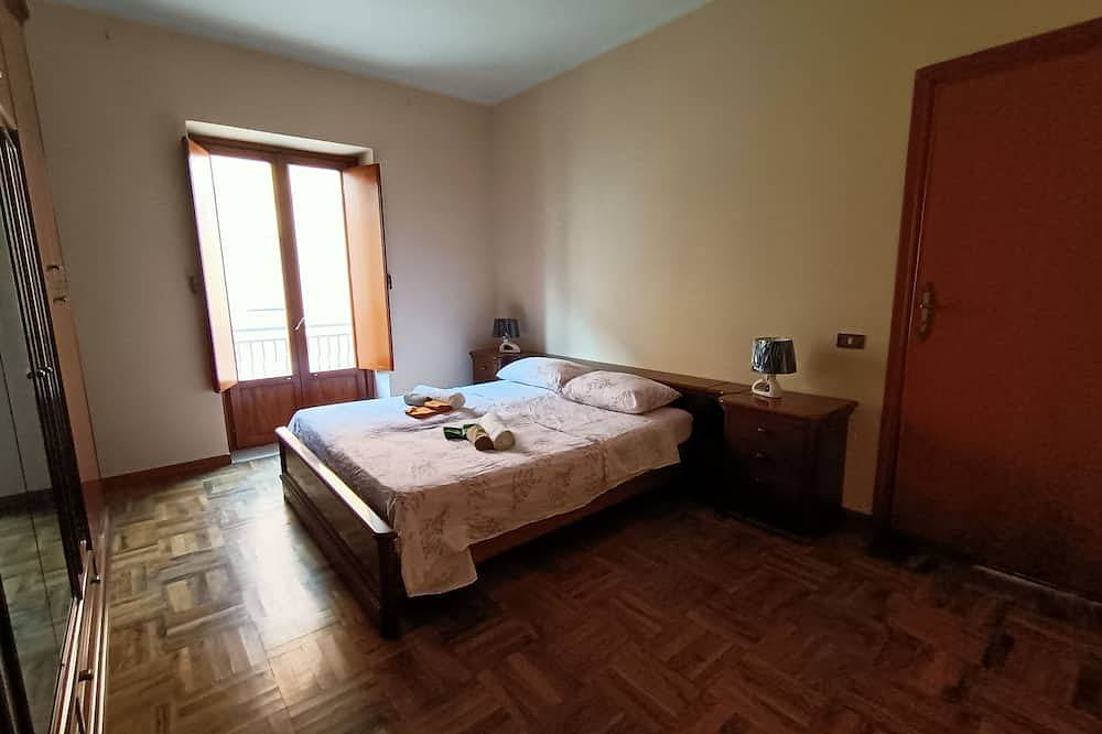 Entire apartment, 4 Bedroom Apartment in Isola di Capo Rizzuto in Isola di Capo Rizzuto, Crotone Province