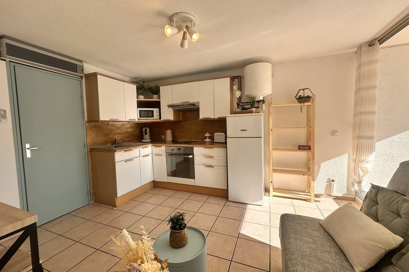 Apartamento entero, Le Catamaran - Studio proche de la mer avec terrasse in Port Camargue, Le Grau-du-Roi