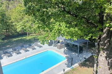 Cottage pour 12 personnes, avec jacuzzi et jardin à Montferrat