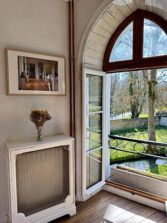 Gîte pour 10 personnes, avec vue à Châteaufort - 4