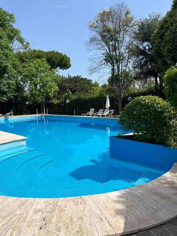 Gîte pour 2 personnes, avec jardin ainsi que vue et piscine à Rome