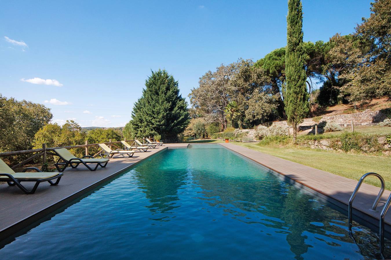 Appartamento intero, Appartamento 'Casa De Andrães Loft Heras' con piscina in comune, Wi-Fi e aria condizionata in Santo Isidoro e Livração, Distretto di Porto