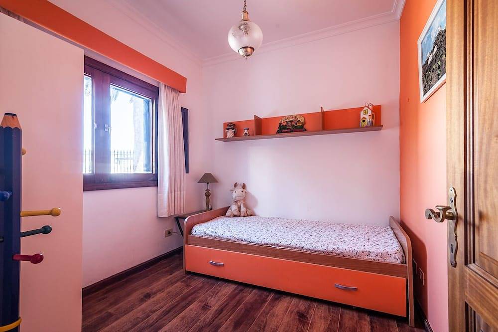 ¡Oportunidad! Magnífica Villa al lado del mar in Playa del Cable, Arrecife