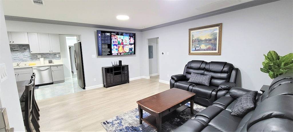 Warm & Comfy home near beach and Disney in Westminster, Orange County