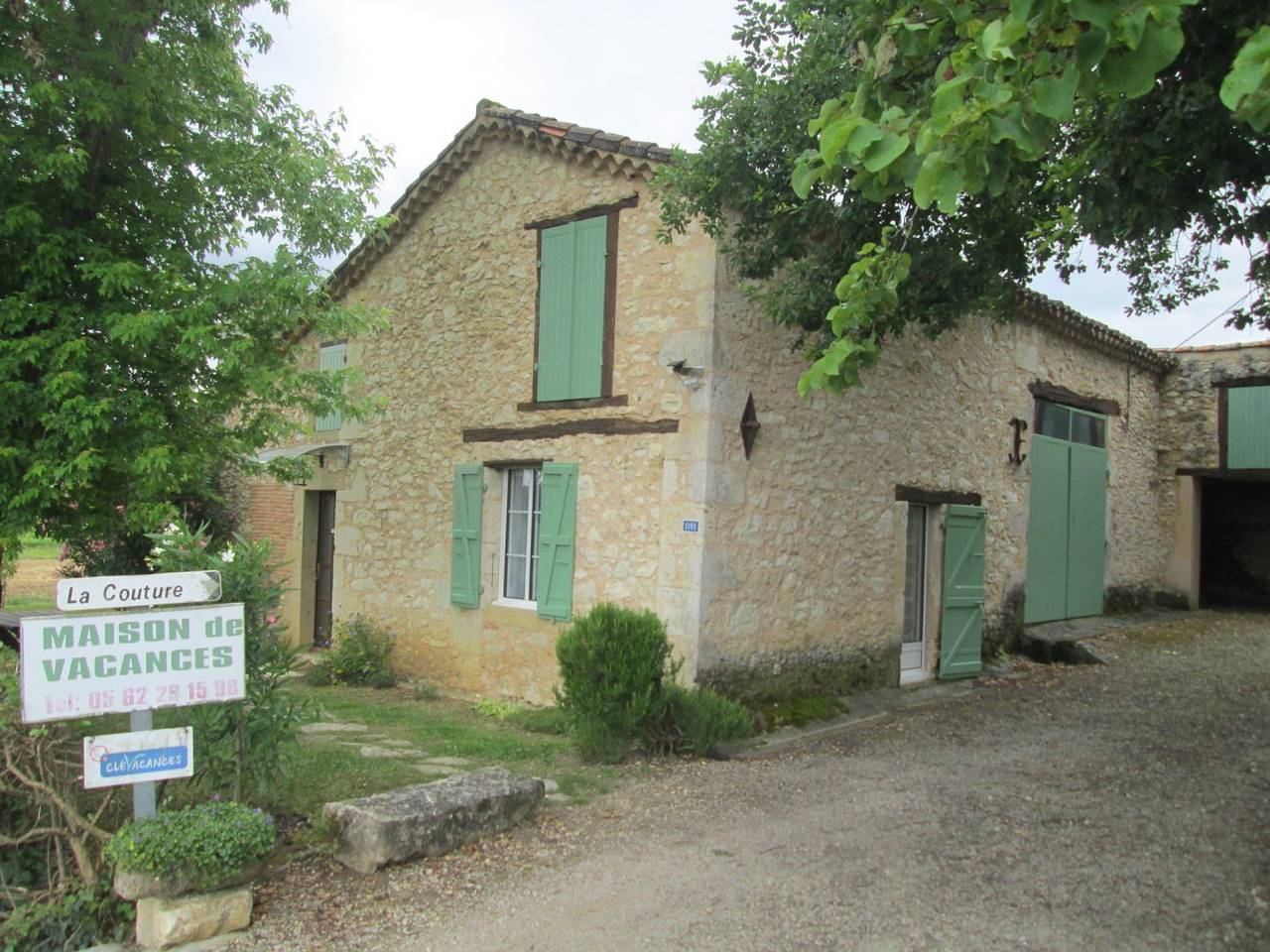 Joli gîte à la campagne in Gondrin, Gers