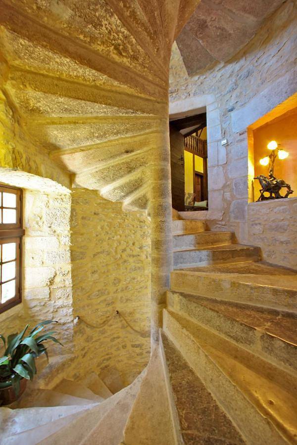 Hôtel pour 2 personnes, avec piscine et jardin à Meyronne - 4