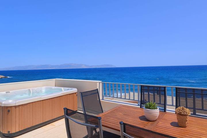 Vakantiewoning voor 6 personen, met whirlpool en balkon/terras, kindvriendelijk op Kythira