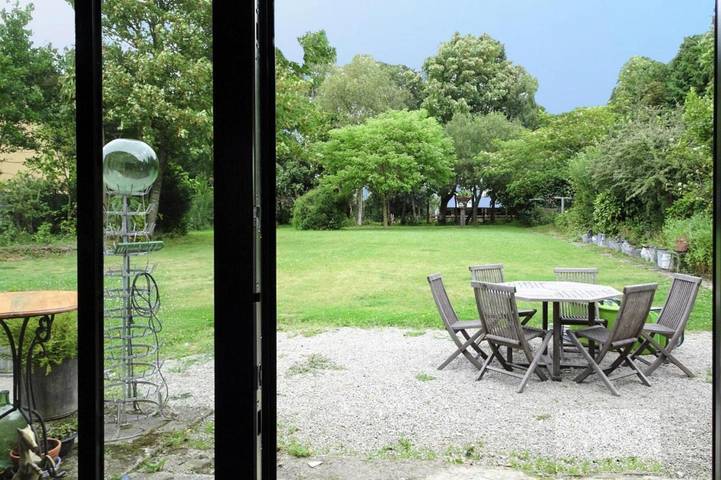 Location de vacances pour 6 personnes, avec jardin et terrasse dans Saint Sauveur De Pierrepont - 2