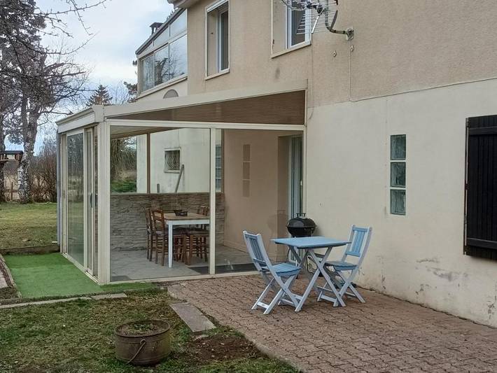 Gîte pour 4 personnes, avec jardin et terrasse, animaux acceptés à Monestier-Merlines