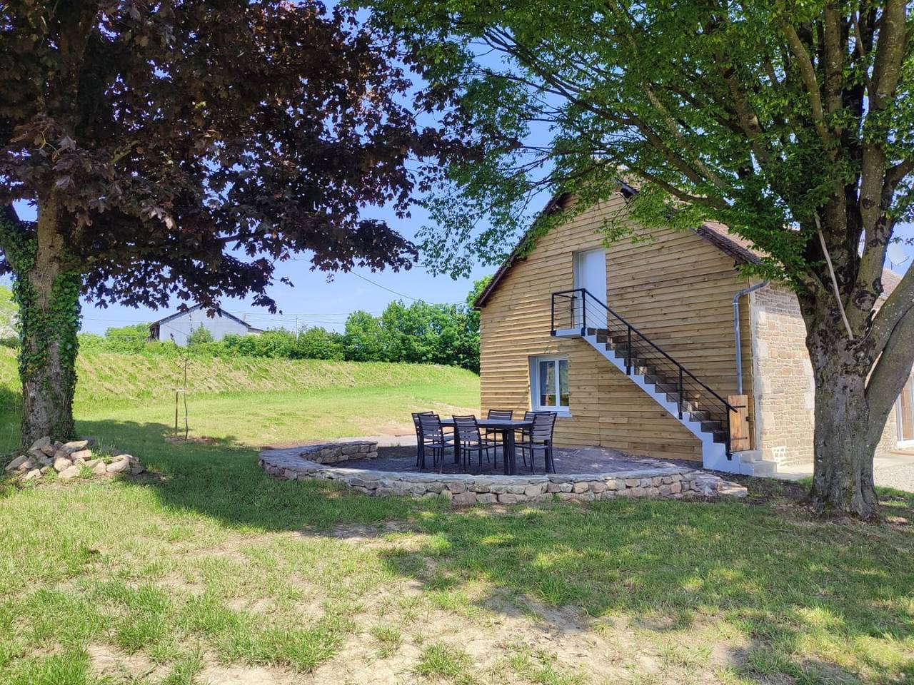 Gîte Les Tongs des Prés, au cœur du parc Normandie-Maine in Livaie, Parc naturel régional Normandie-Maine