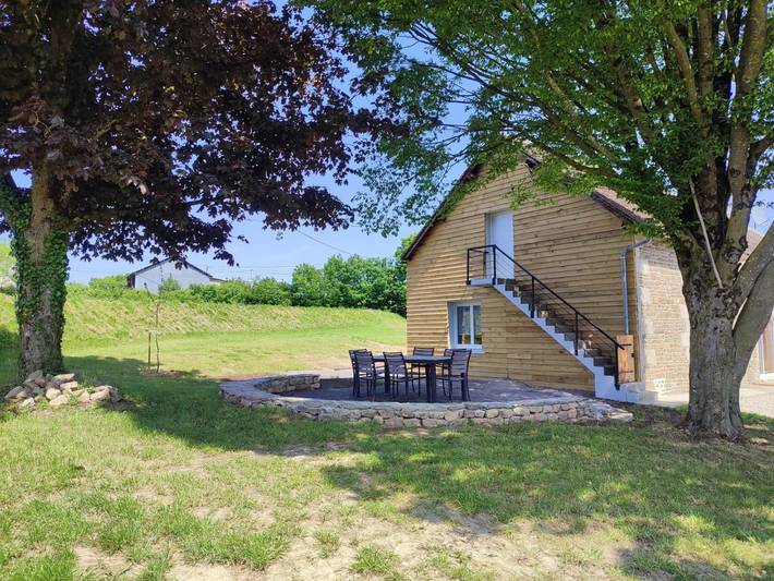 Gîte pour 6 personnes, avec terrasse ainsi que jacuzzi et jardin dans Orne - 2