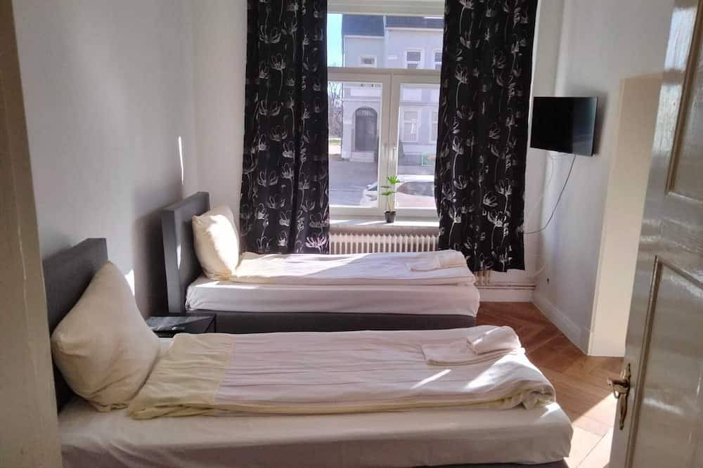 Hansaring 11 W1 - 3 Schlafzimmer (Mit Durchgangszimmer) in Neumünster, Schleswig-Holstein Binnenland
