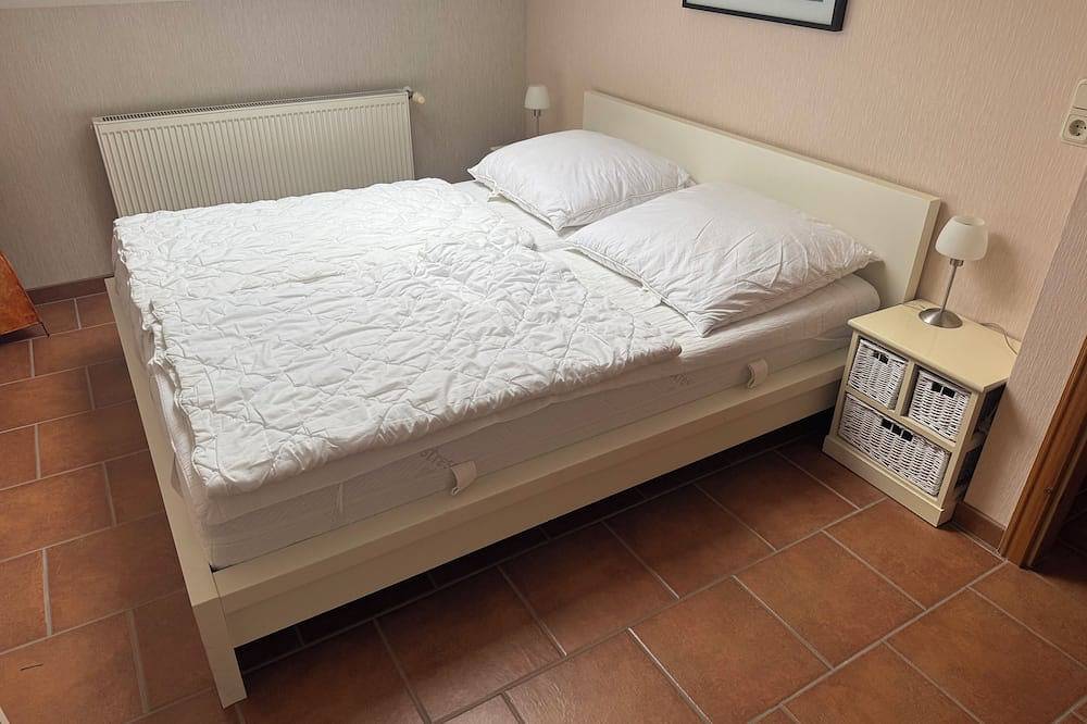 Ganze Wohnung, Charmante Dachgeschoss Wohnung in Ostseenähe Ideal für Familien bis 6 Personen in Rövershagen, Rostock und Umgebung