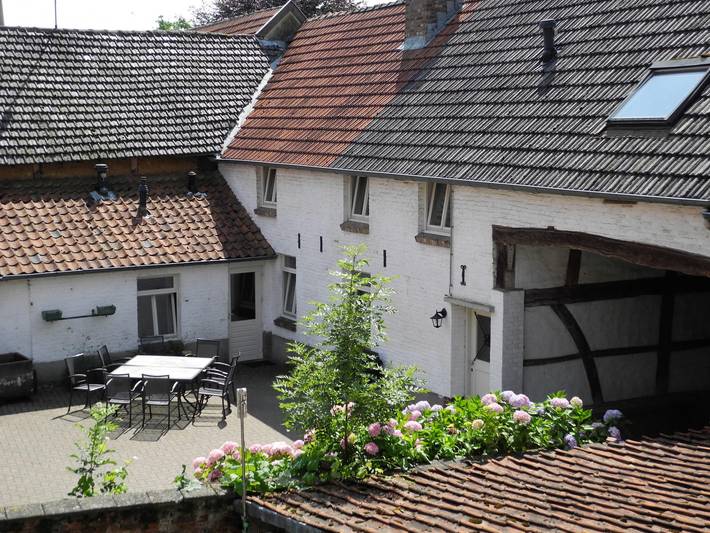 Ferme pour 14 personnes, avec Terrasse à Oupeye