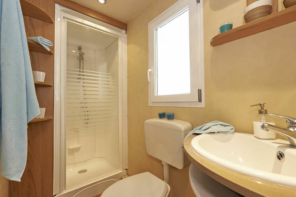 Lovely apartment in villa for 6 guests with A/C, Wifi, pool, Tv and terrace in Sessa Aurunca, Caserta Province