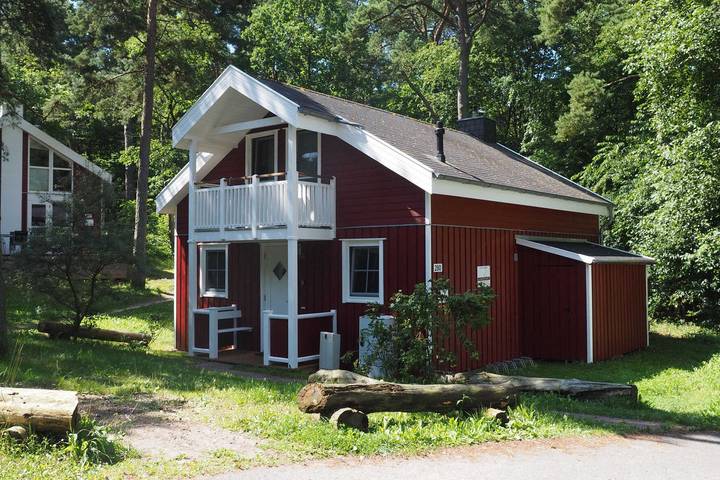 Ferienhaus für 6 Personen, mit Sauna und Balkon sowie Whirlpool in Baabe
