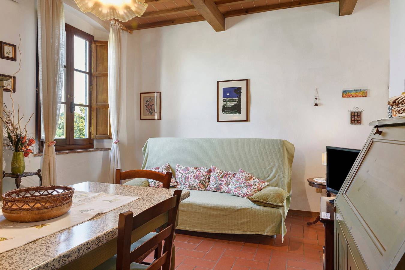 Appartamento intero, Il Casale Dei Tigli con giardino privato vicino Firenze in Empoli, Firenze province