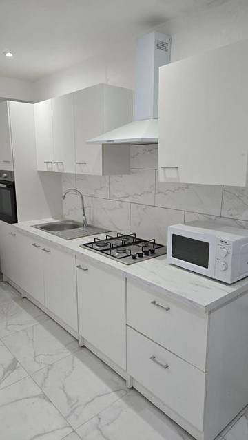 Gîte pour 7 personnes, avec jardin et vue dans Marcinelle
