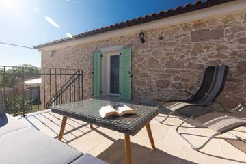 Villa für 6 Personen in Dobrinj, Krk, Bild 4