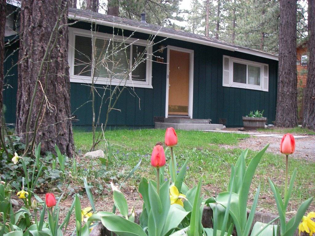 In der Nähe des Sees und Skifahren in Al Tahoe, South Lake Tahoe