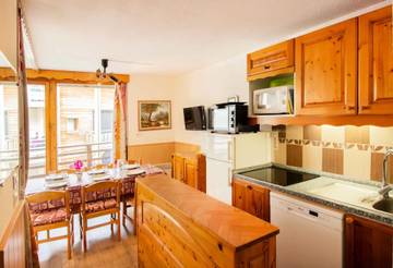Appartement De Vacances pour 6 Personnes dans La Norma, Villarodin-Bourget, Photo 4