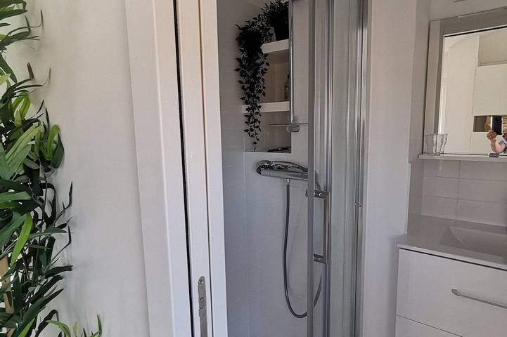Gîte pour 8 personnes, avec terrasse dans Iles Du Frioul - 4