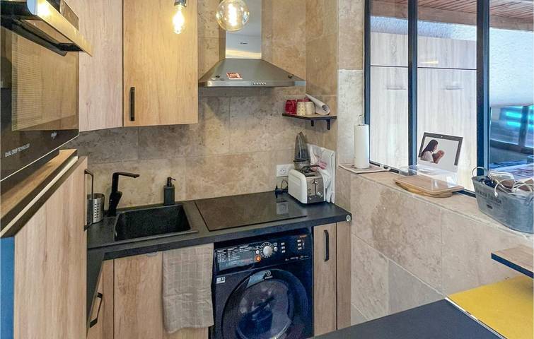 Appartement de vacances entier, Appartement skis aux pieds avec parking et Internet in Pra-Loup (station de ski), Pra-Loup