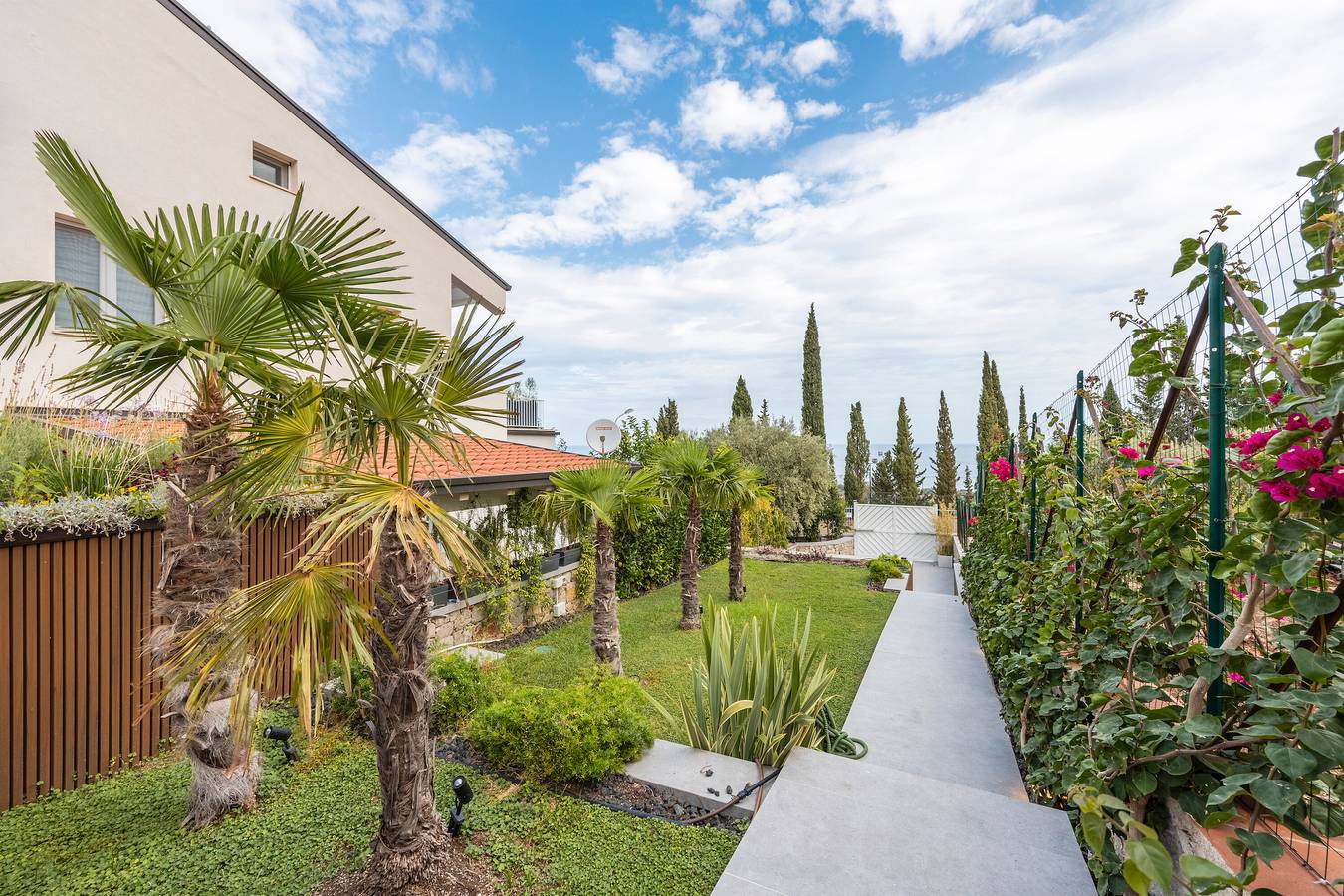 Apartamento entero, Apartamento 'Picahouse Two' con vistas al mar, terraza privada y Wi-Fi in Sant'Onofrio (Sizilia), Trabia