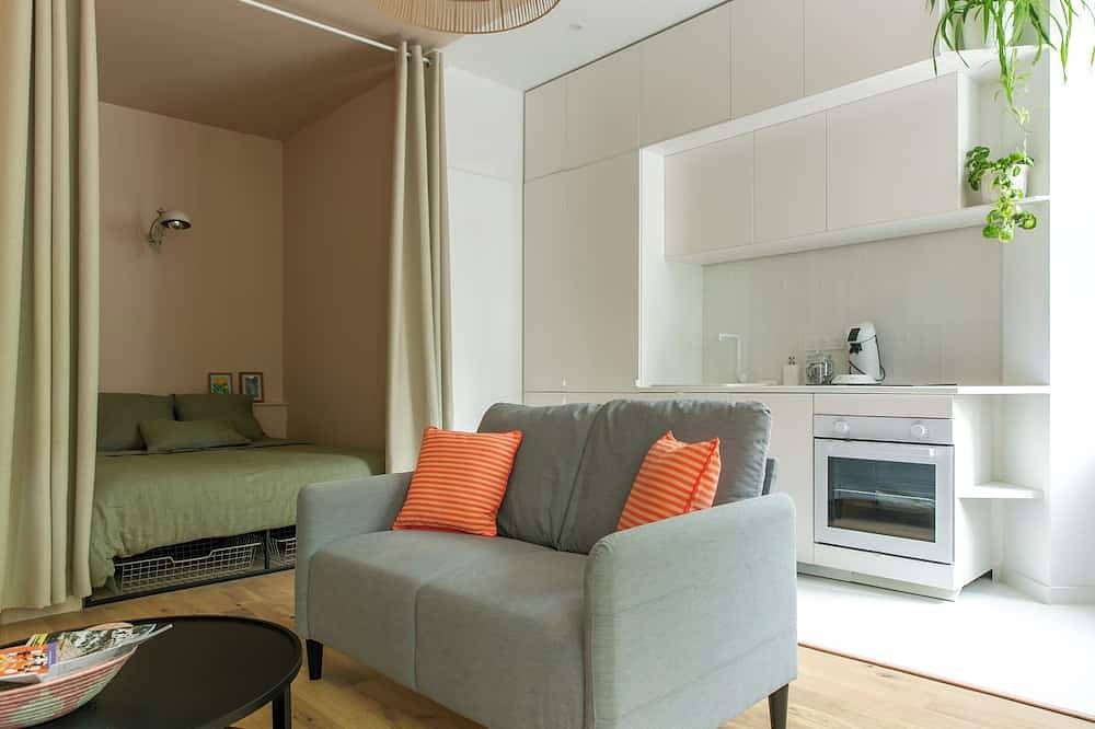 Entire apartment, Studio by the Loire - Near center and airport in Nantes, Nantes region