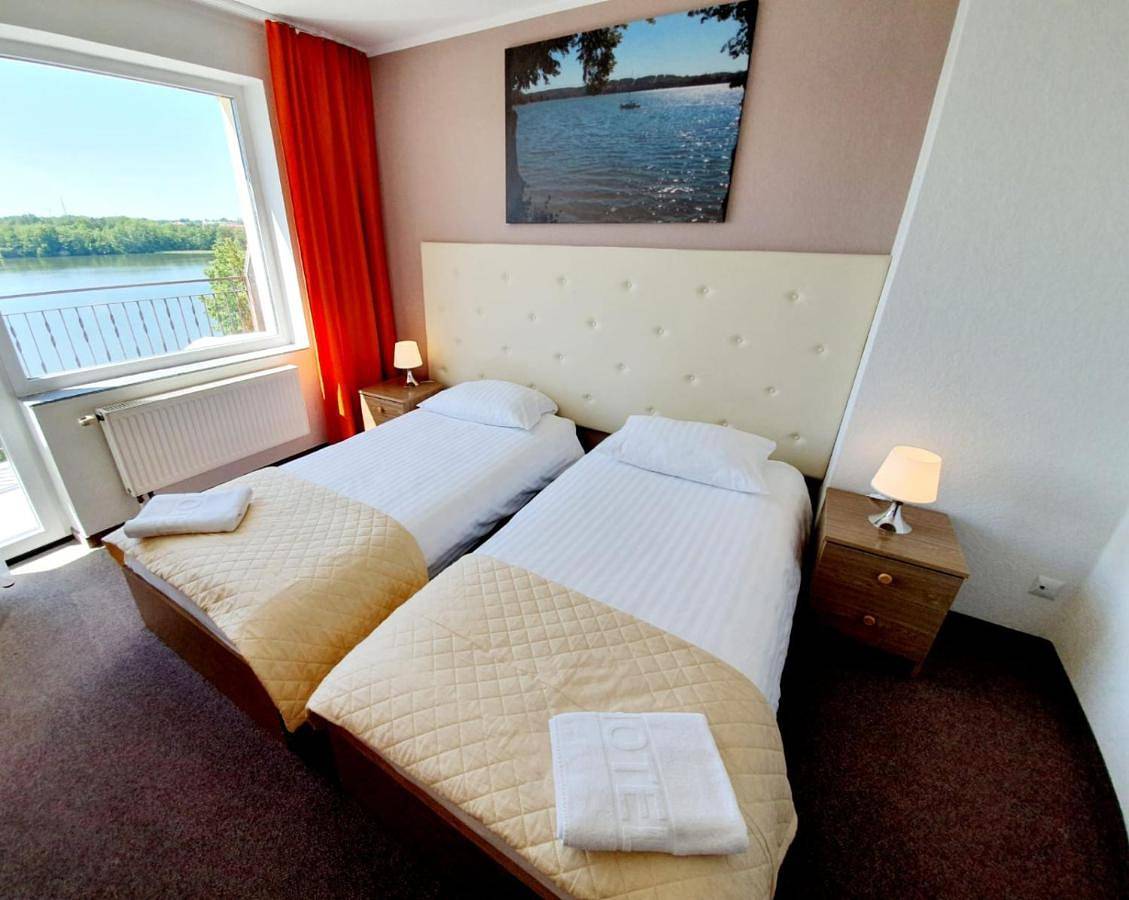 Hotel Mazuria Country & Spa in Sensburg, Jezioro Czos