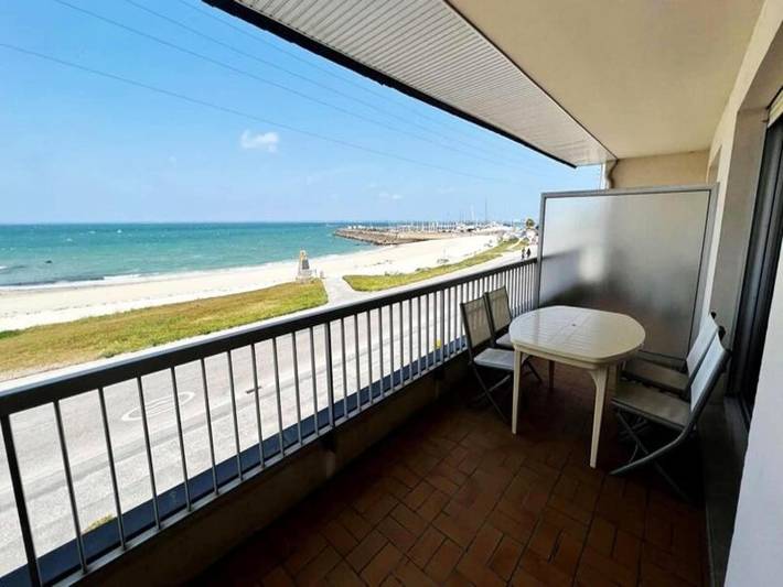 Gîte pour 4 personnes, avec balcon, adapté aux familles dans Plage Du Porigo - 4