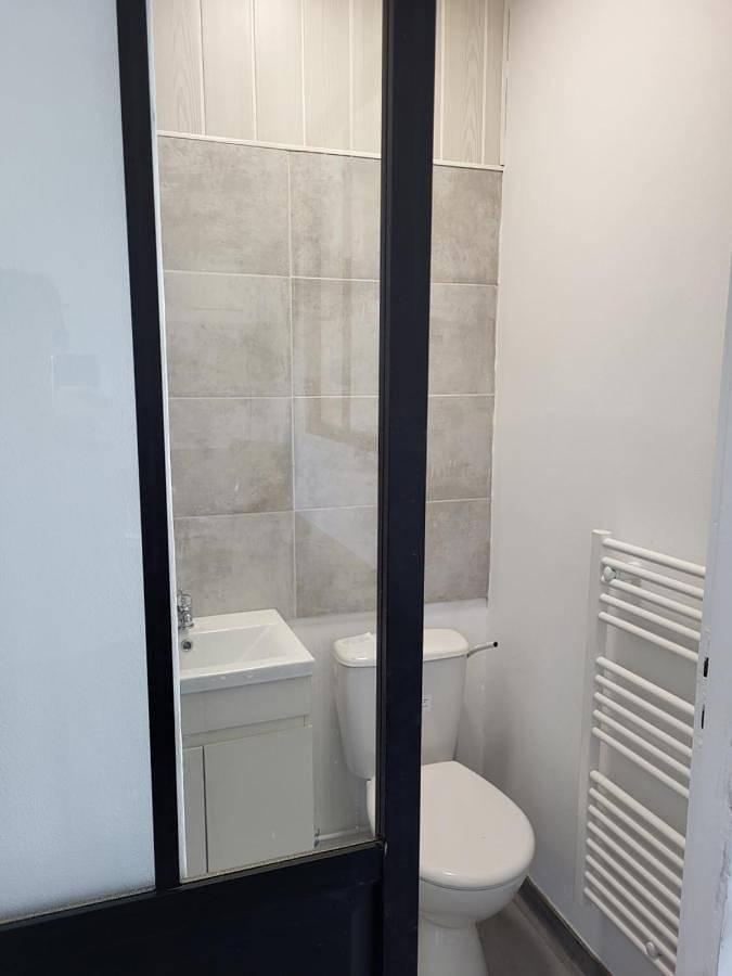Location de vacances pour 2 personnes, avec terrasse dans Dompierre-Becquincourt - 2