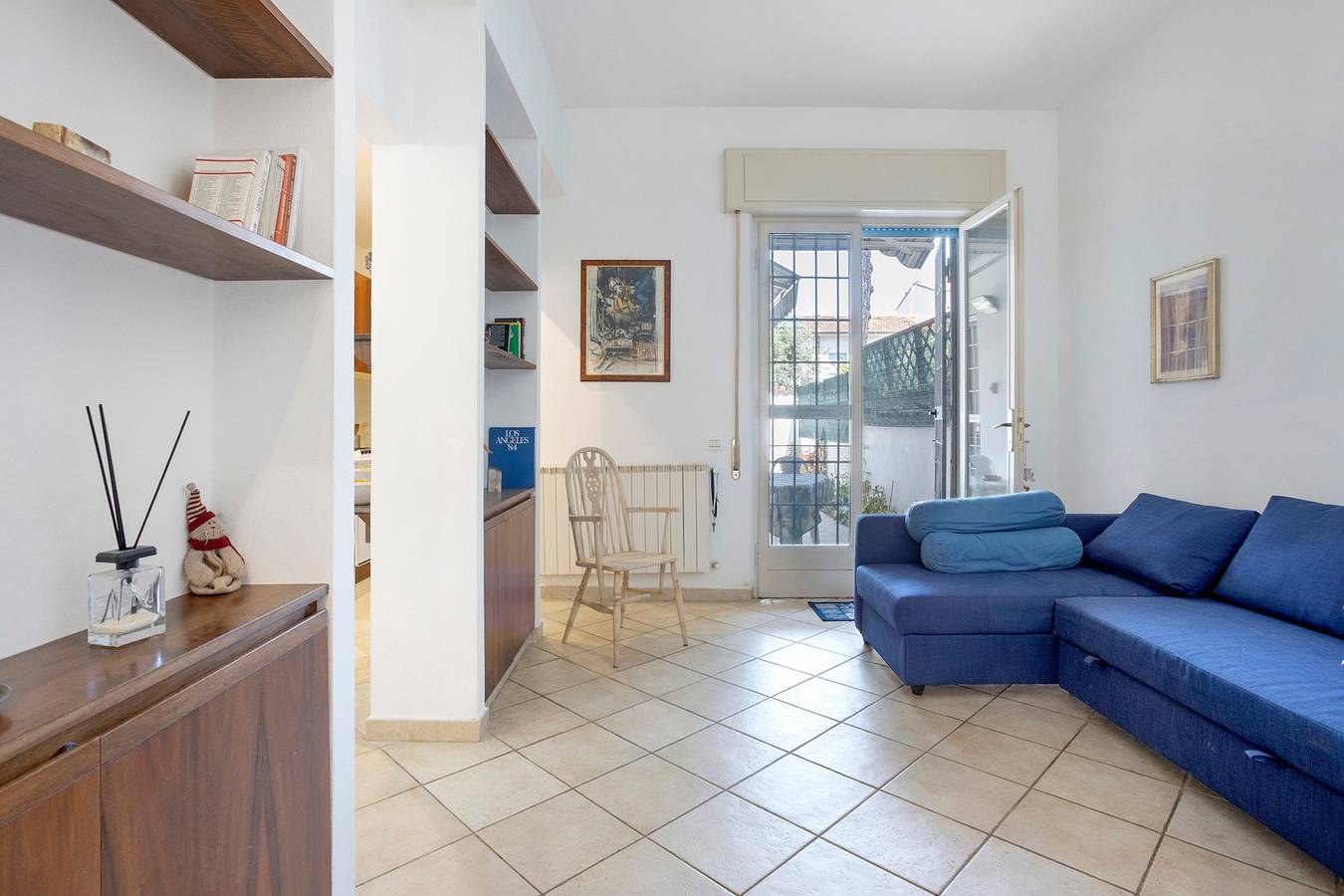 Entire apartment, Apartment 'Casa Ibisco' with Private Garden in Viareggio, Italian Riviera
