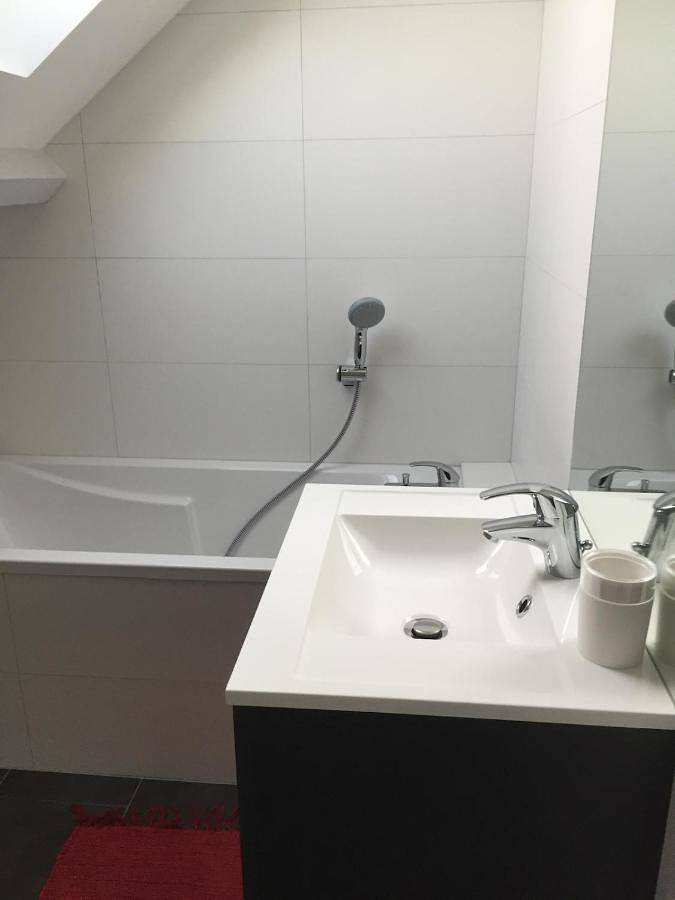 Location de vacances pour 4 personnes, avec terrasse et vue à Fontain - 4