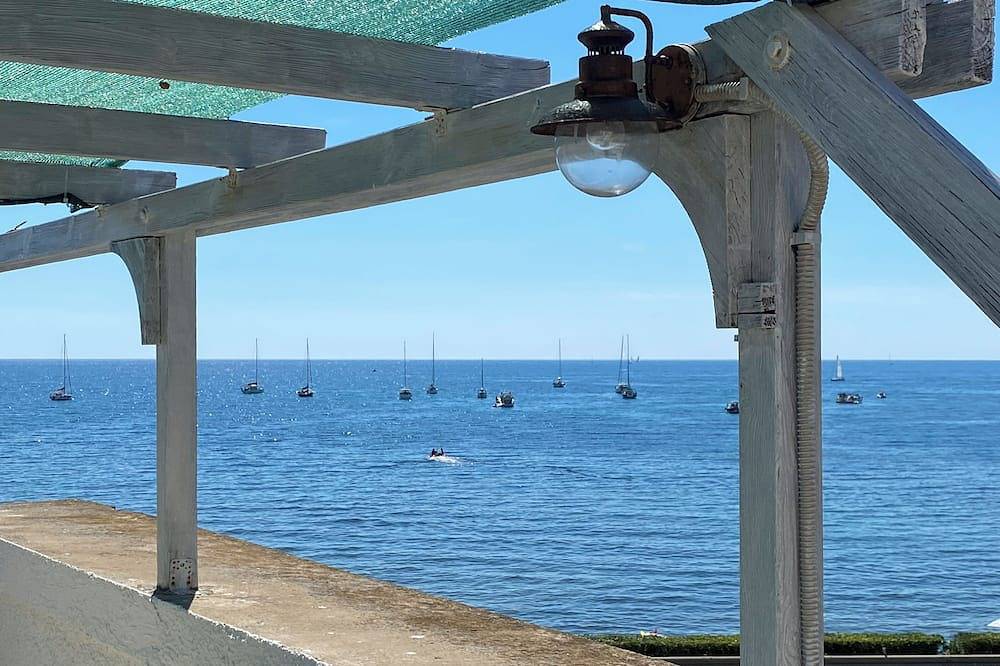 Sea Front! Villa with Exclusive Panoramic Terrace. in Santa Marinella, Rome Province