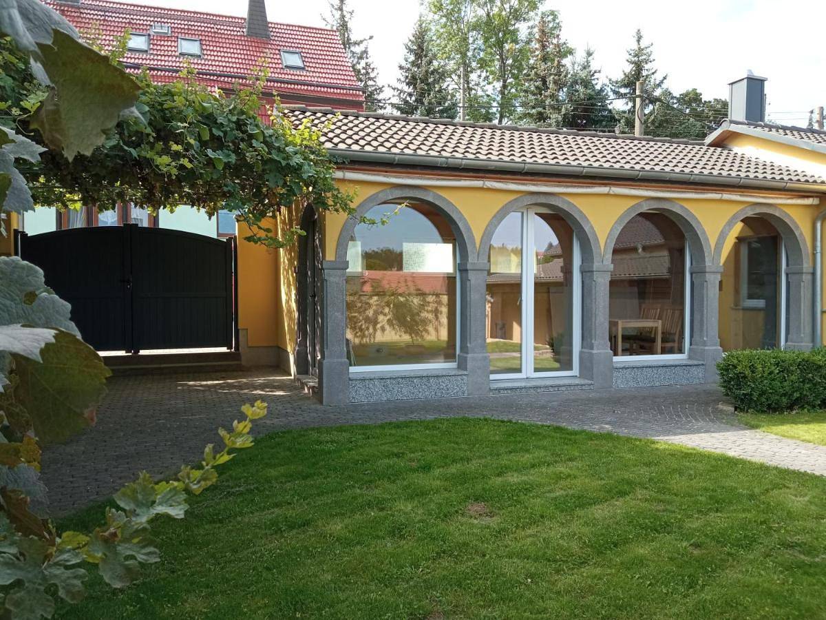 Haus Toskana, Kleines Ferienhaus im Toskanagarten in Bad Sulza, Weimarer Land