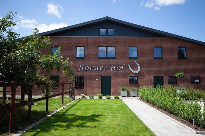 Ferienwohnung für 3 Personen, mit Ausblick und Garten in Krefeld