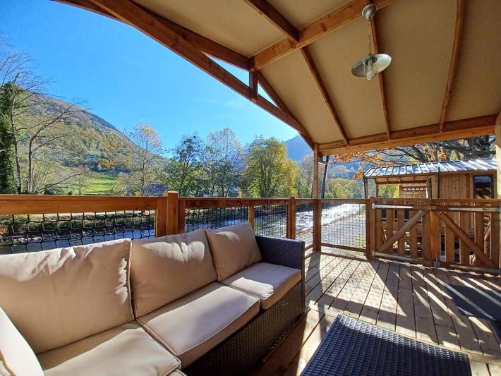 Camping pour 6 personnes, avec vue et terrasse