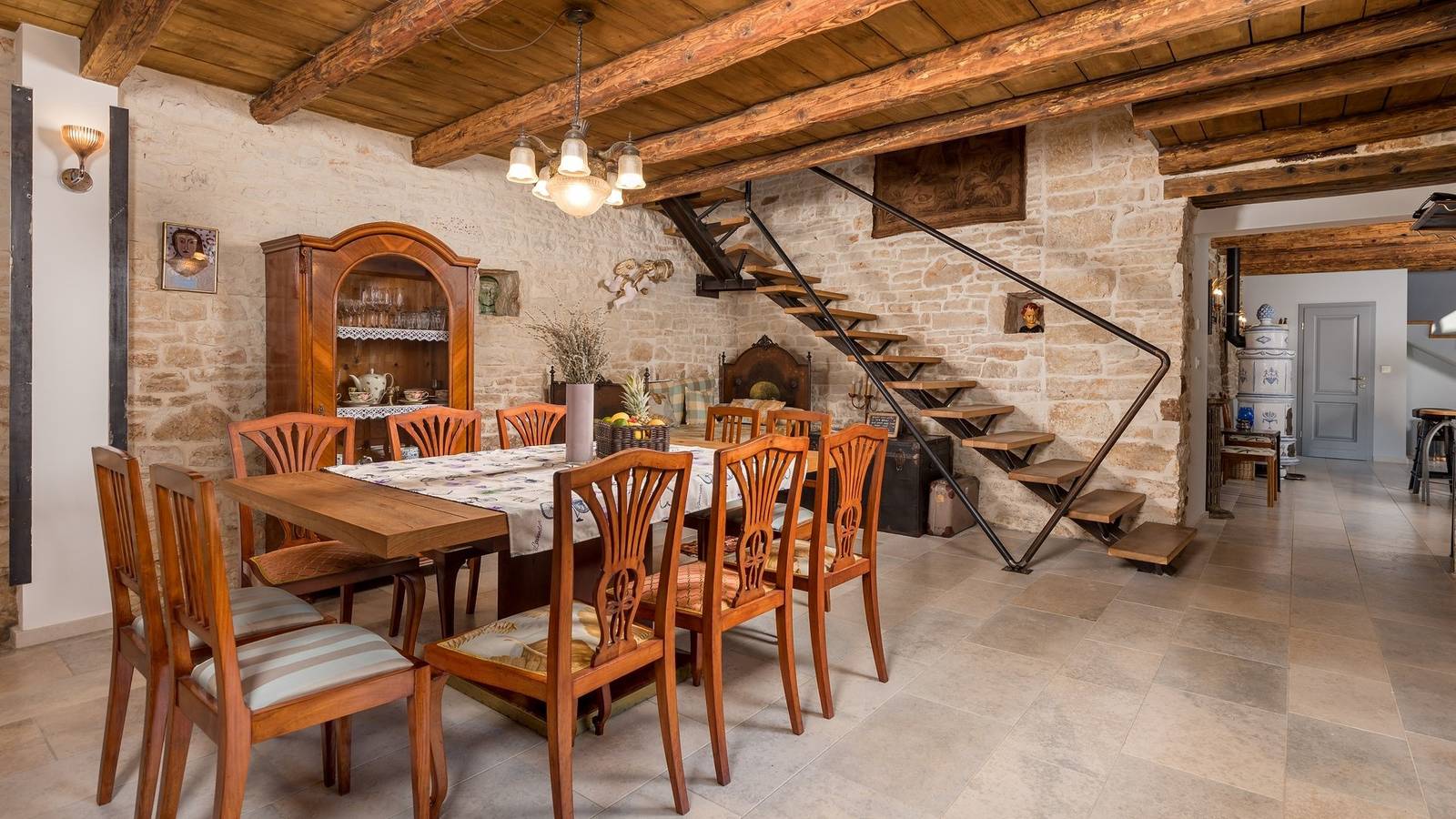 Rustikale Villa Folirantica mit Pool in Svetvinčenat, Zentralistrien