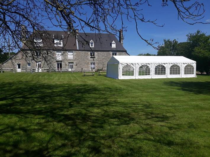 Gîte pour 6 personnes, avec piscine ainsi que jacuzzi et terrasse dans Condé-en-Normandie - 2