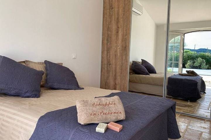 Location de vacances pour 5 personnes, avec terrasse et jardin à Rochegude - 2