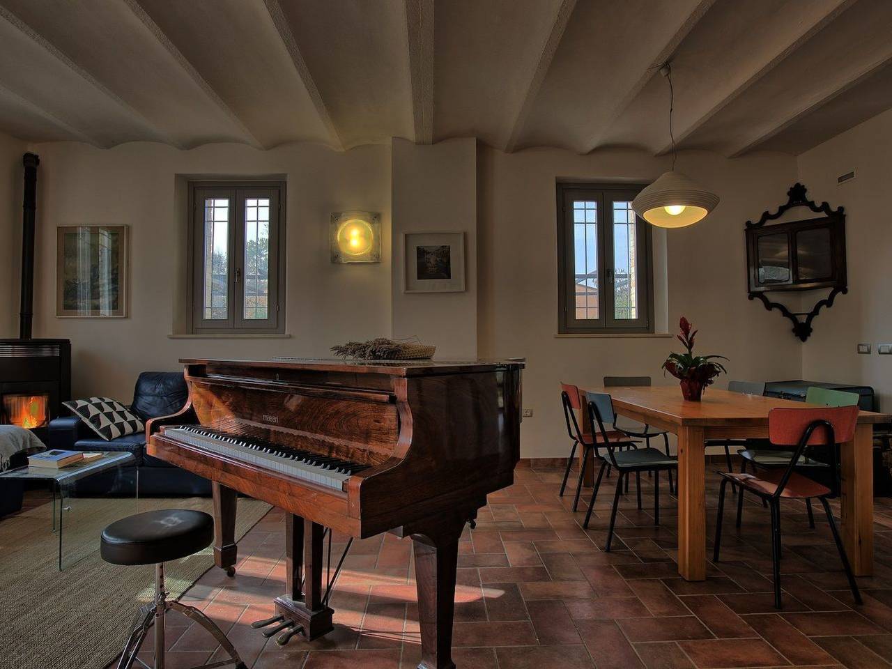 Haus der Musik 270m Veranda, Garten und Pool in Ostra, Ancona Provinz