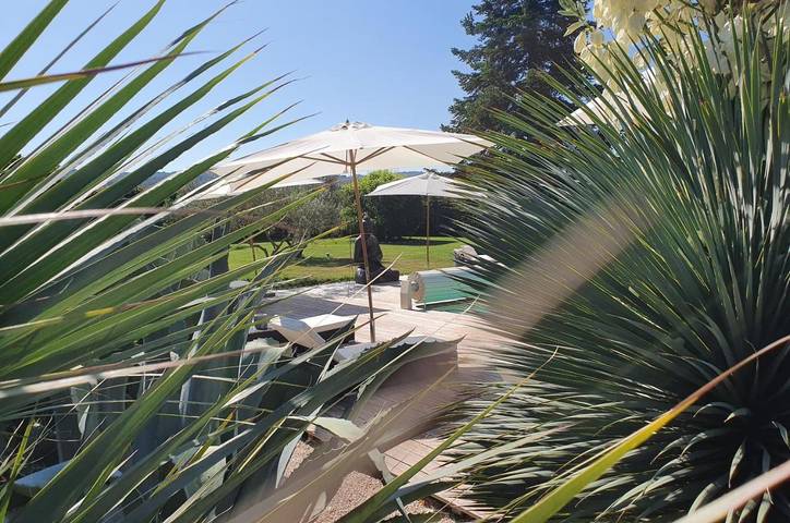 Gîte pour 4 personnes, avec vue ainsi que piscine et terrasse, animaux acceptés à Les Mées - 2