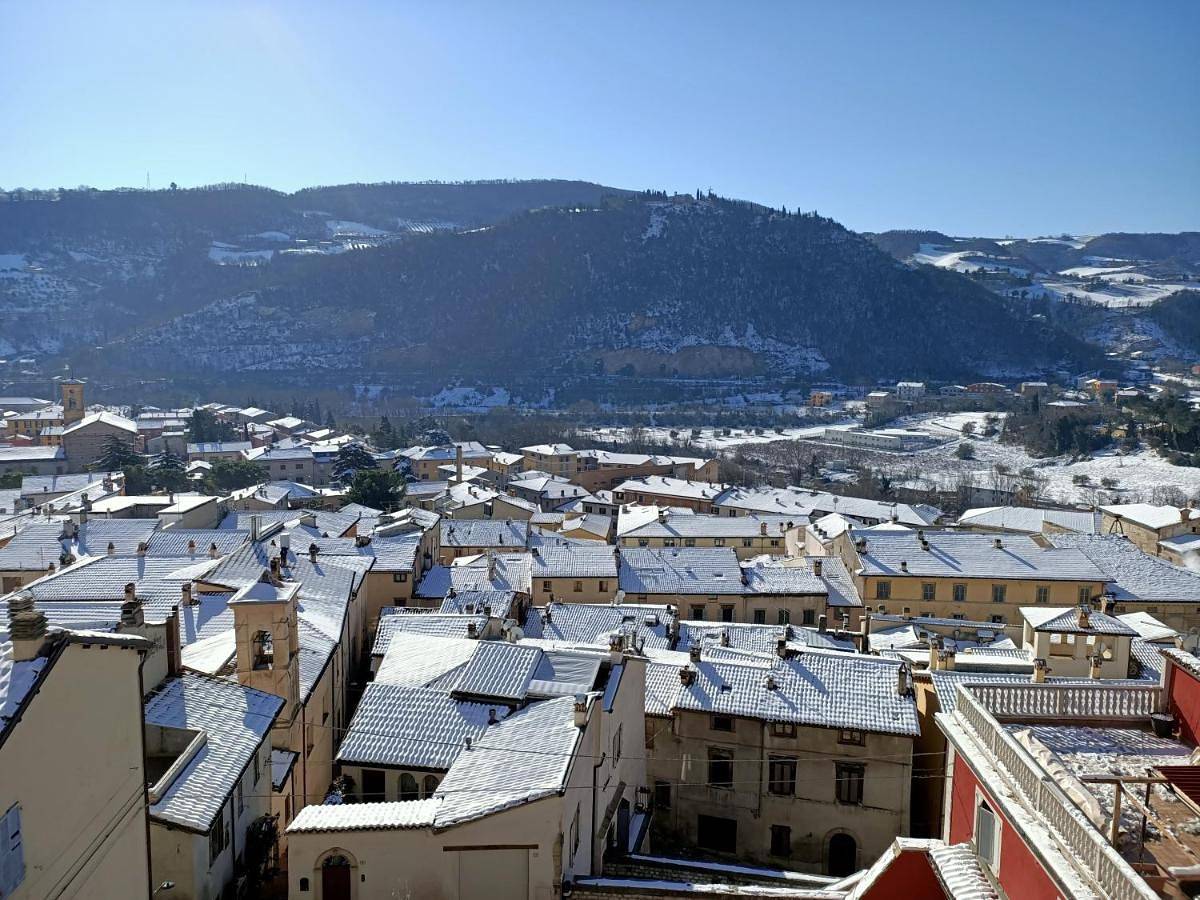 Double Room with Terrace in Fossombrone, Valle del Metauro