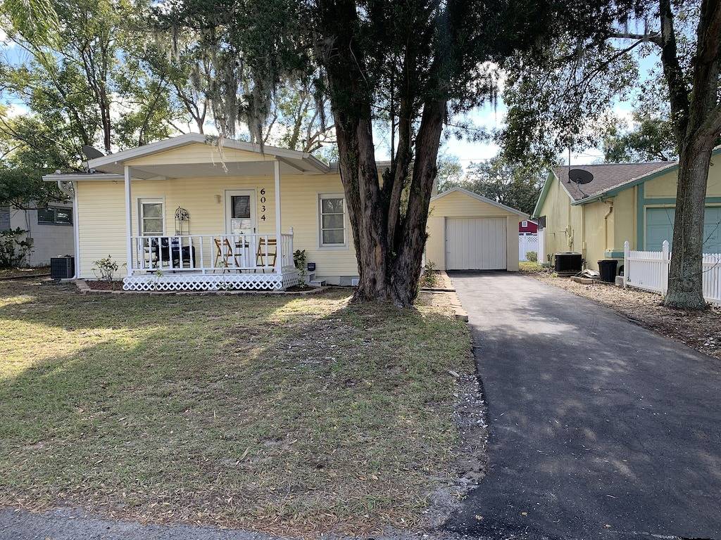 ❤️❤️Cozy Cottage On Central Pet Friendly, 2 Blocks Off Main Street🐈🐩🏡 in New Port Richey, Pasco County