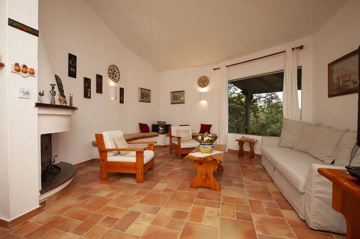 Villa with private pool, with panoramic sea view and breathtaking sunset in Torre delle Stelle, Maracalagonis